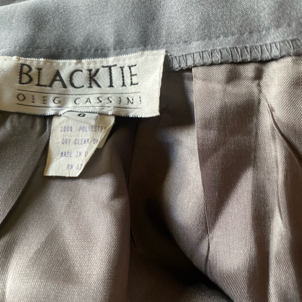 Oleg Cassini - Woman’s gray (black tie) dress pants, Size: 8 - Picture 7 of 7